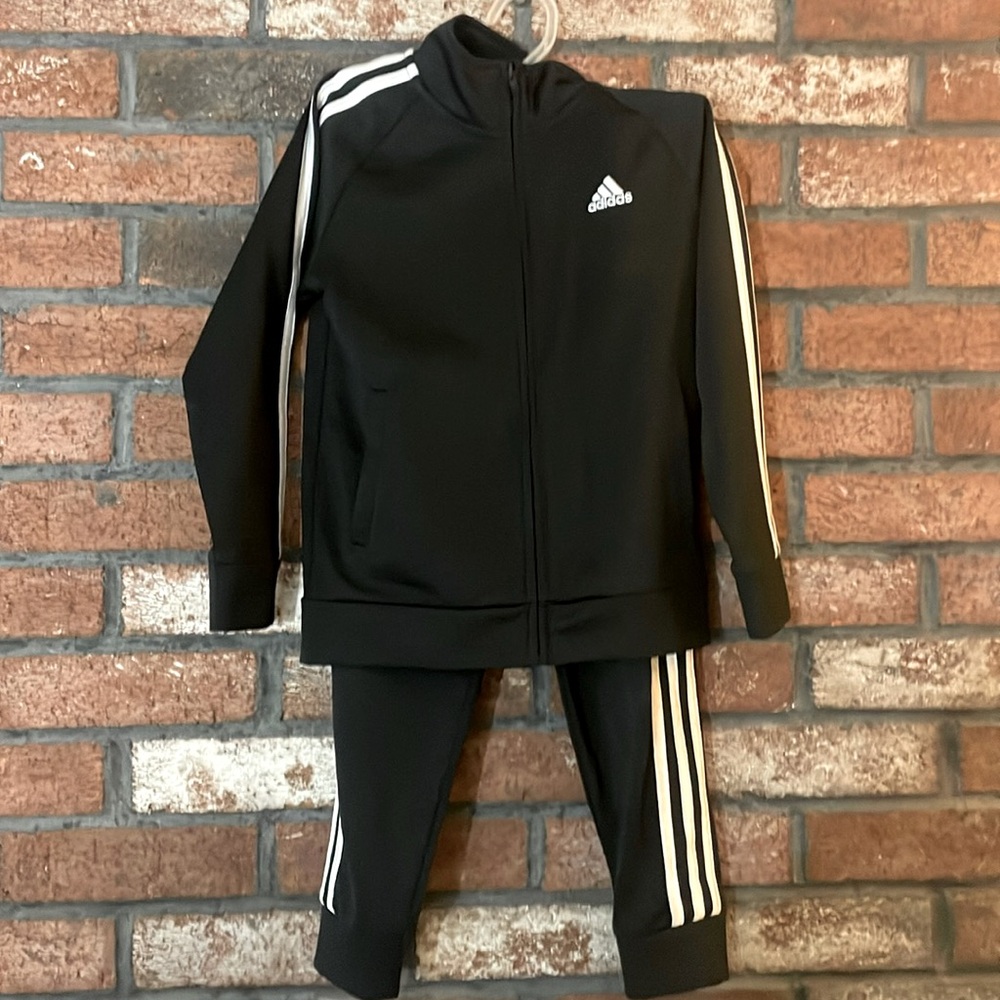 Boys black Adidas track suit size 6